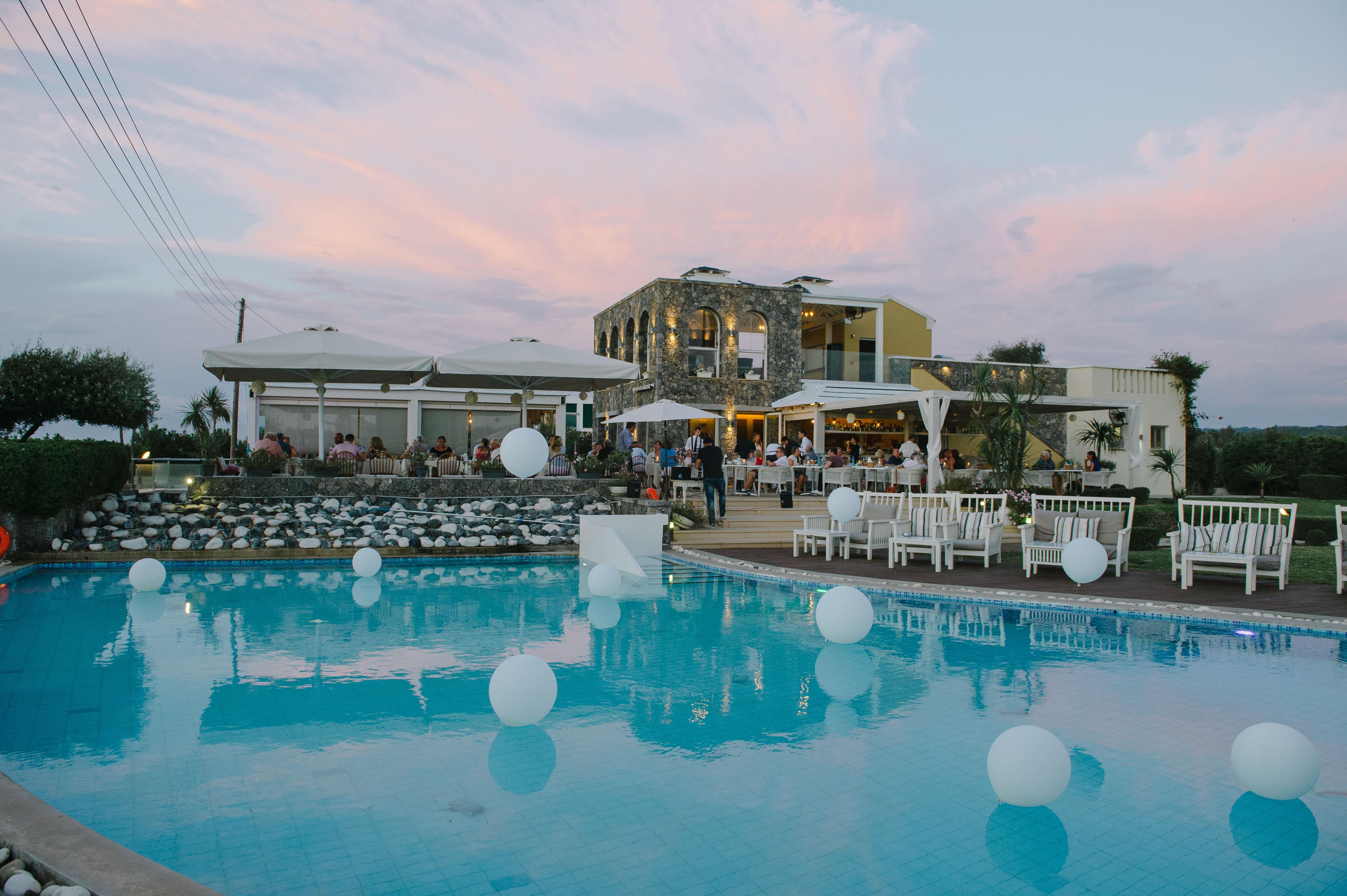 Restia Suites Exclusive Resort (Adults Only) Akharavi Extérieur photo