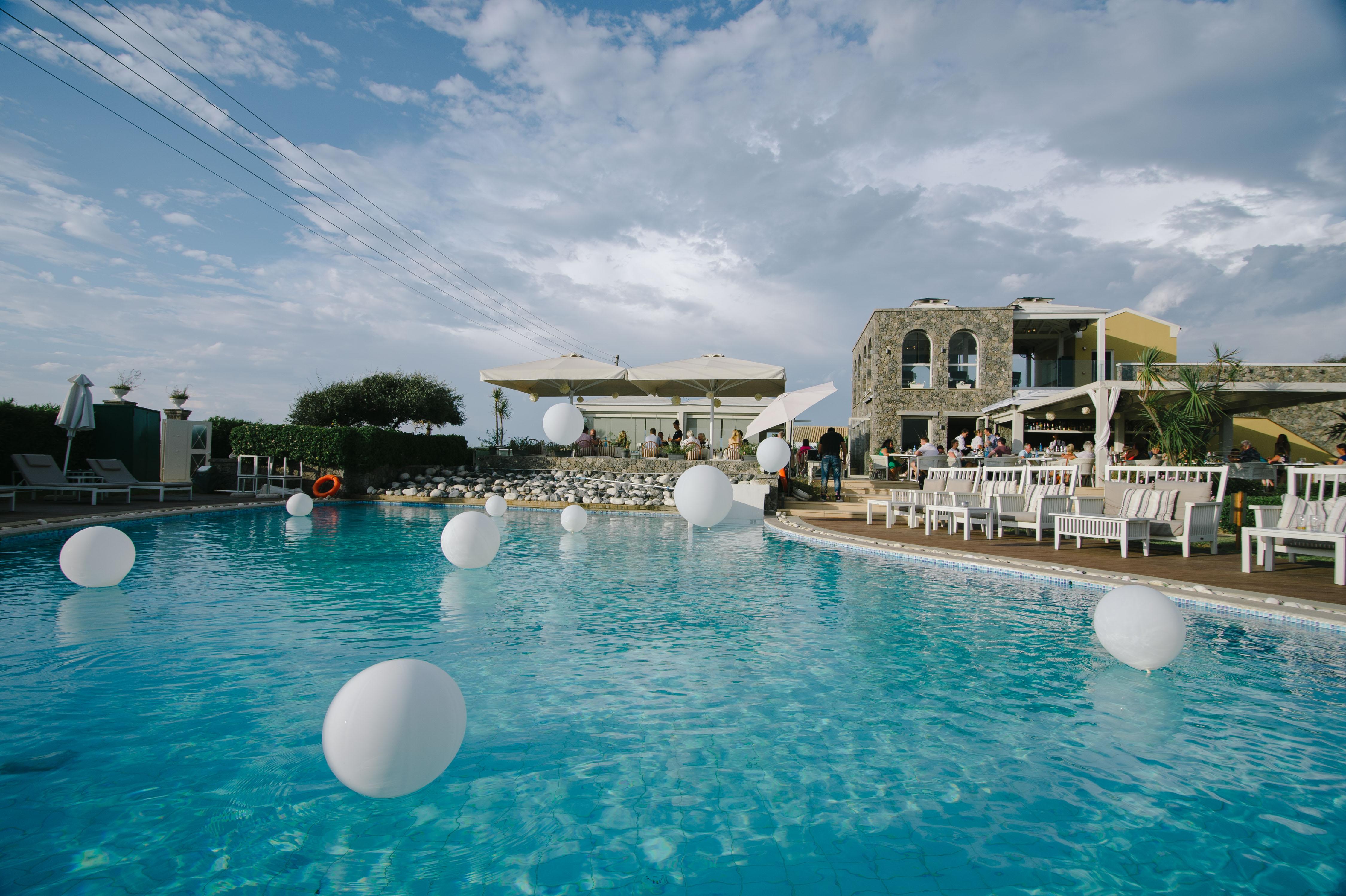 Restia Suites Exclusive Resort (Adults Only) Akharavi Extérieur photo