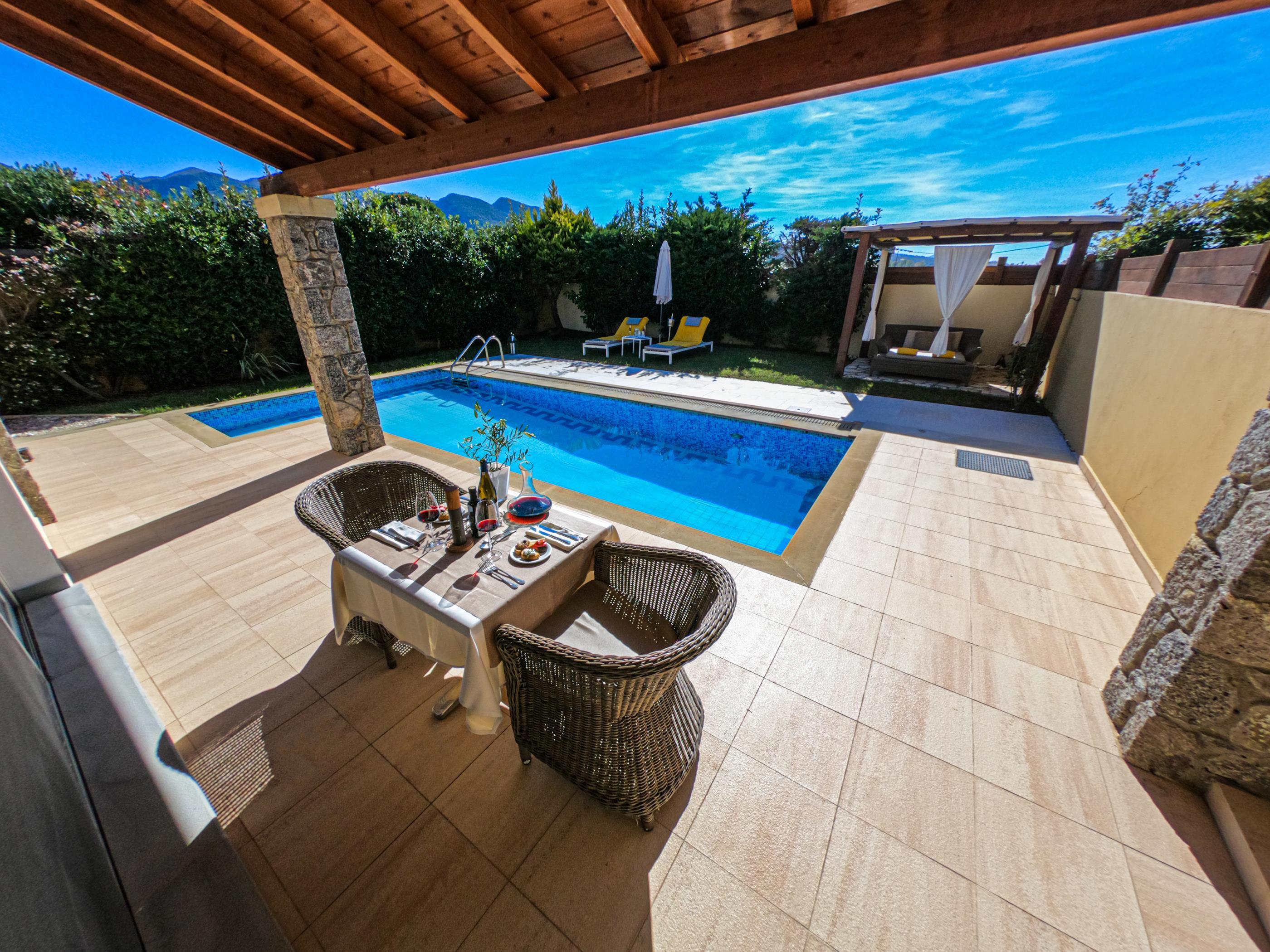 Restia Suites Exclusive Resort (Adults Only) Akharavi Extérieur photo
