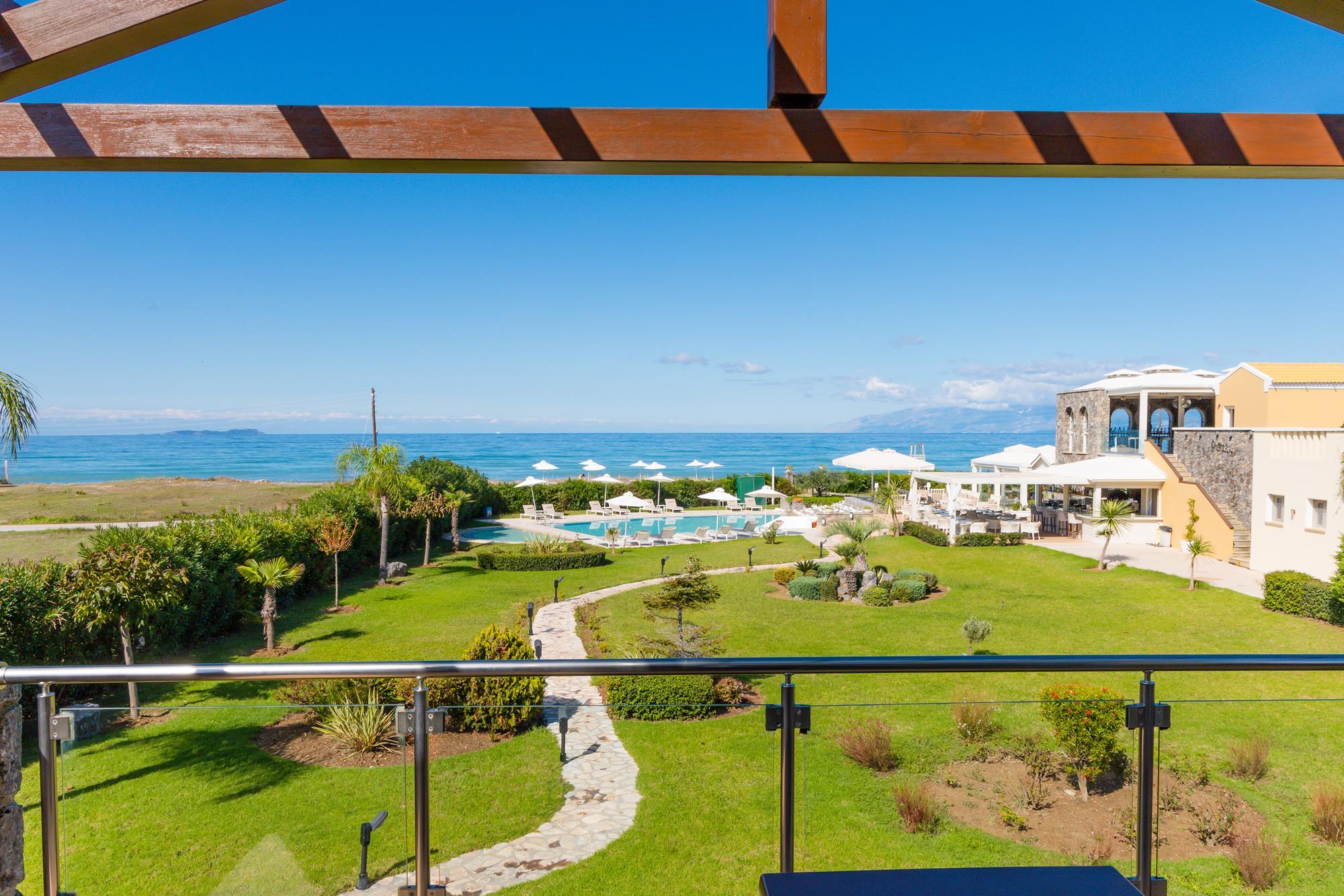Restia Suites Exclusive Resort (Adults Only) Akharavi Extérieur photo